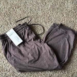 NWT Lululemon heathered crop joggers